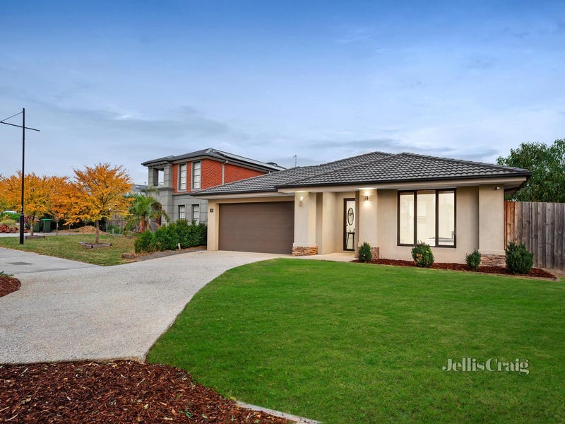 8 Landing Avenue, Doreen, Vic 3754 Property Details