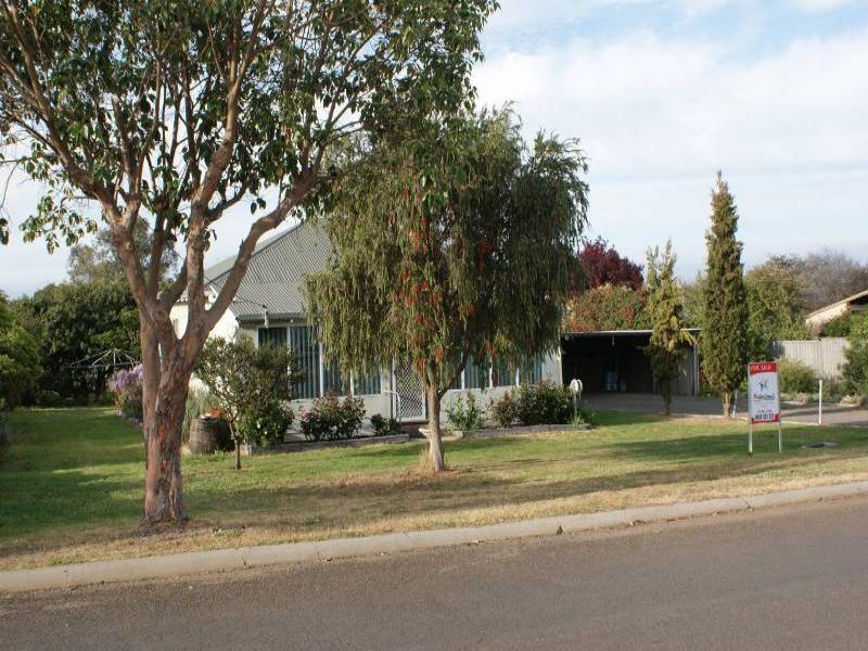 6 Newstead Road, Kojonup, WA 6395