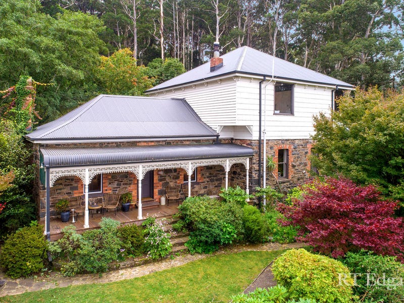 109 Mountains Road, Mount Macedon, VIC 3441