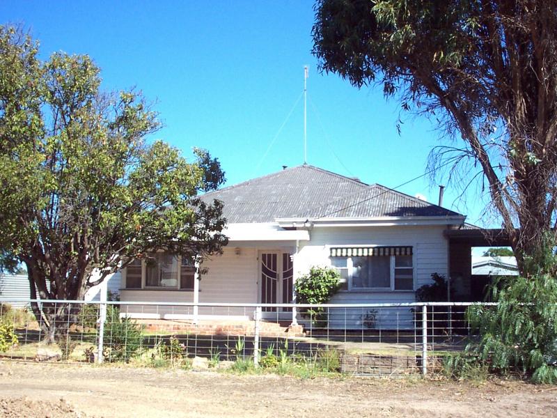 33 Kalkee Road Horsham Vic 3400 Realestate Com Au