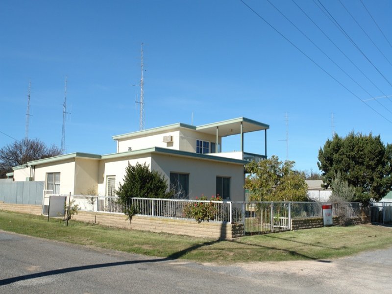 8 Stuckey Street, Moonta Bay, SA 5558