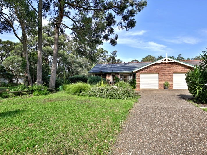 8 Regal Place, Bomaderry, NSW 2541 House for Sale