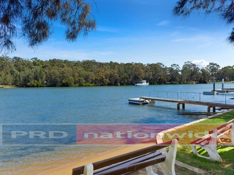 85 Burbank Avenue, Picnic Point, NSW 2213
