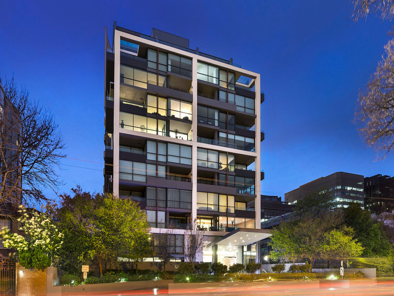 206/19 Queens Road, Melbourne, Vic 3004 Property Details
