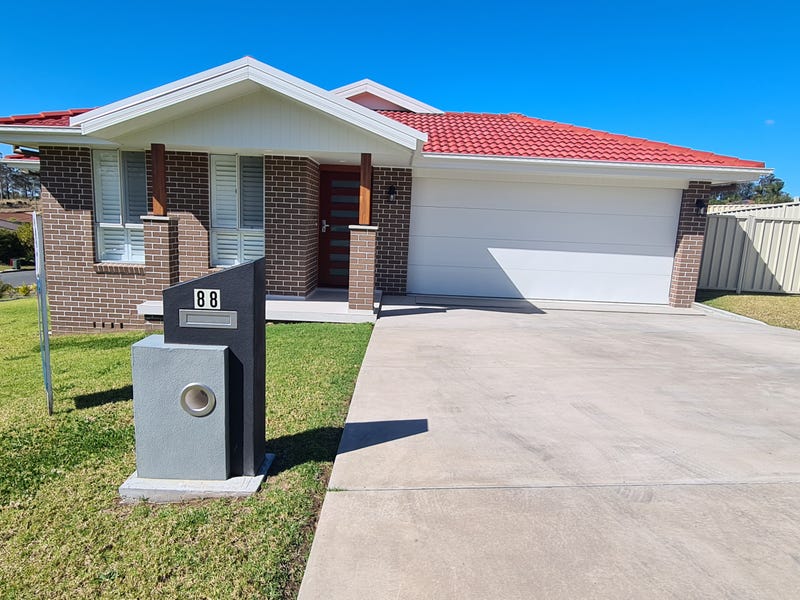 88 Talawong Drive, Taree, NSW 2430