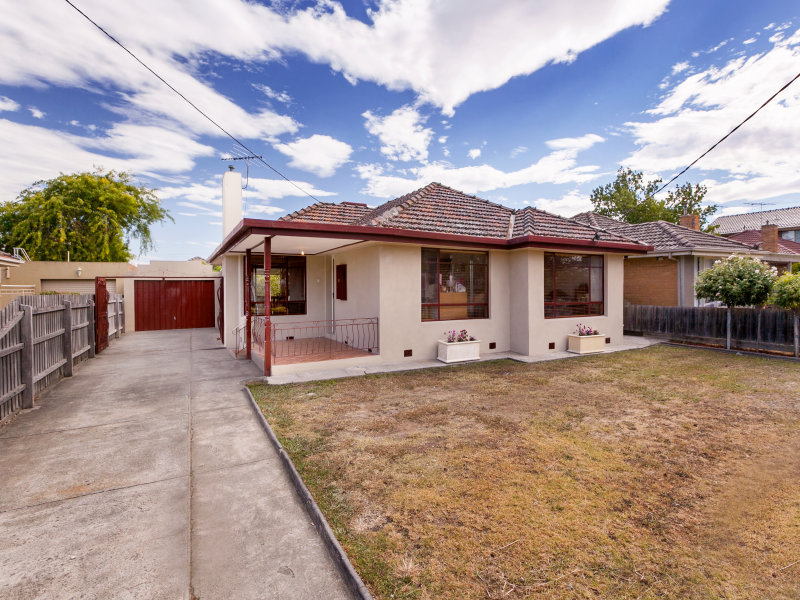 65 Kingsway Drive, Lalor, Vic 3075 Property Details