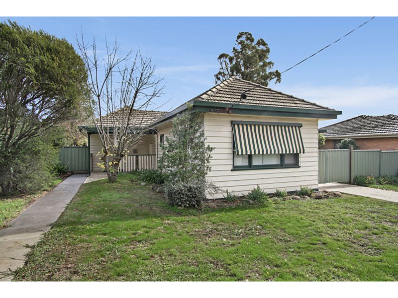 24 Morrison Street, Kangaroo Flat, VIC 3555