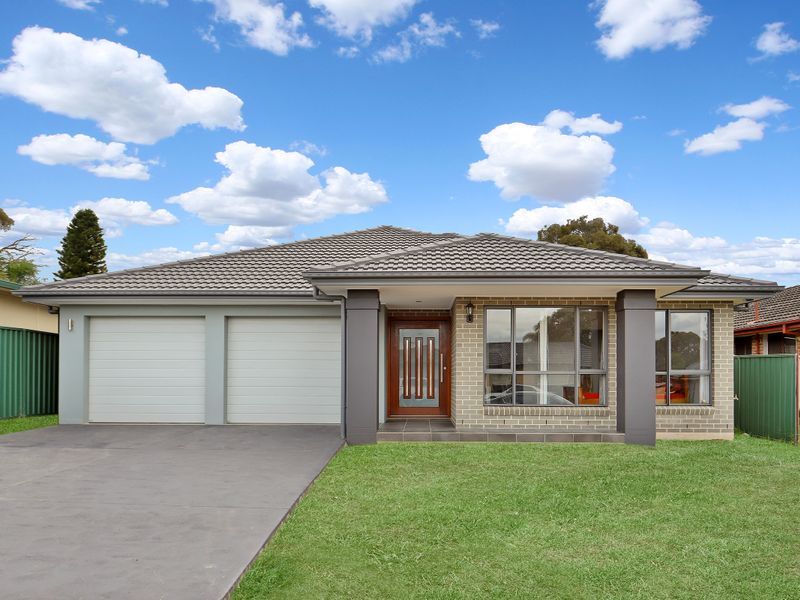 15 Buckland Road, St Clair, NSW 2759