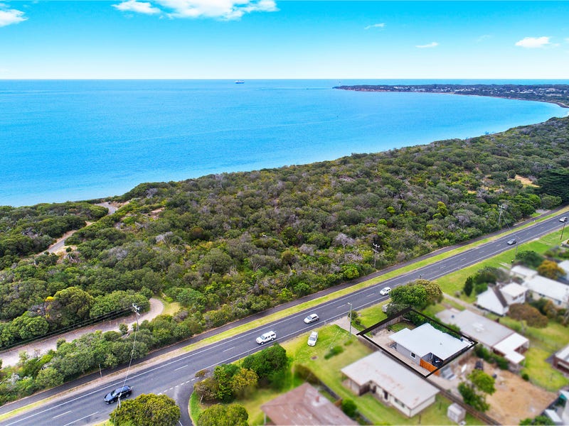 1/14 Bellarine Highway, Queenscliff, Vic 3225 Property Details