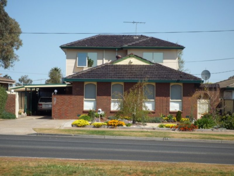 223 CENTENARY AVE, Melton, Vic 3337 Property Details