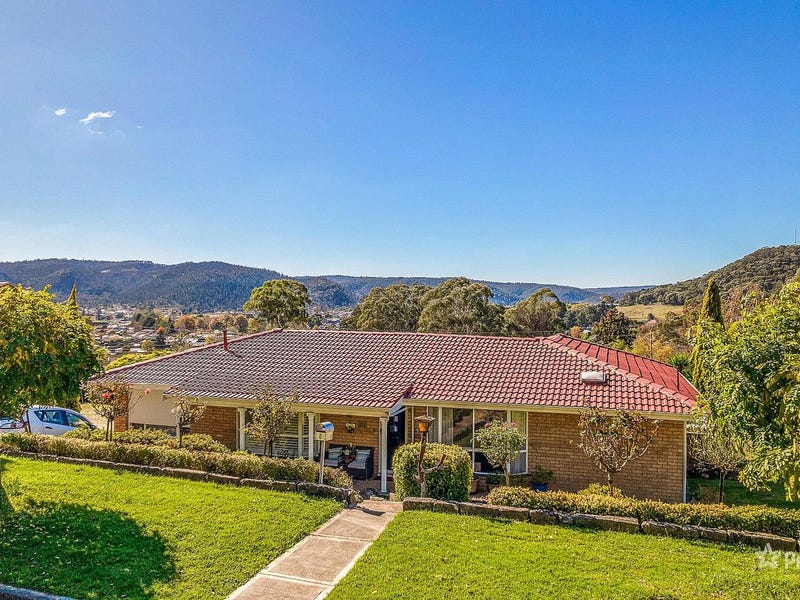 8 Hill Range Crescent, Lithgow, NSW 2790 Property Details