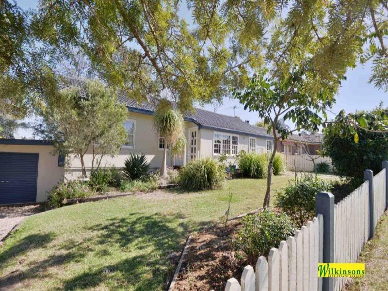 11 Panorama Cres, Freemans Reach, NSW 2756