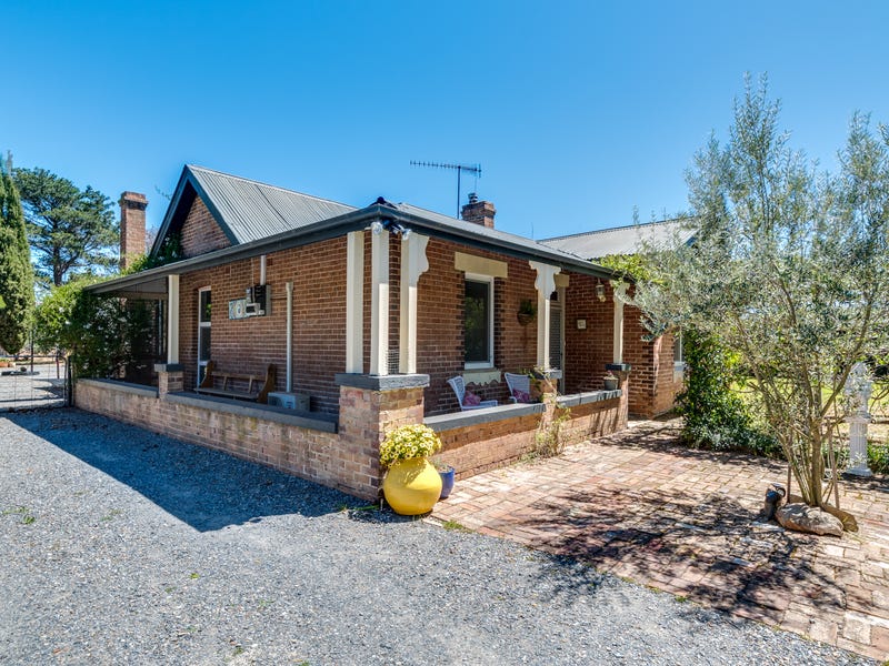 28 Wollondilly Avenue, Goulburn, NSW 2580 Property Details