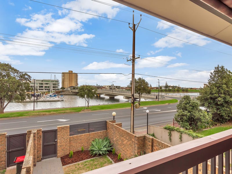 1/18 Adelphi Terrace, Glenelg North, SA 5045