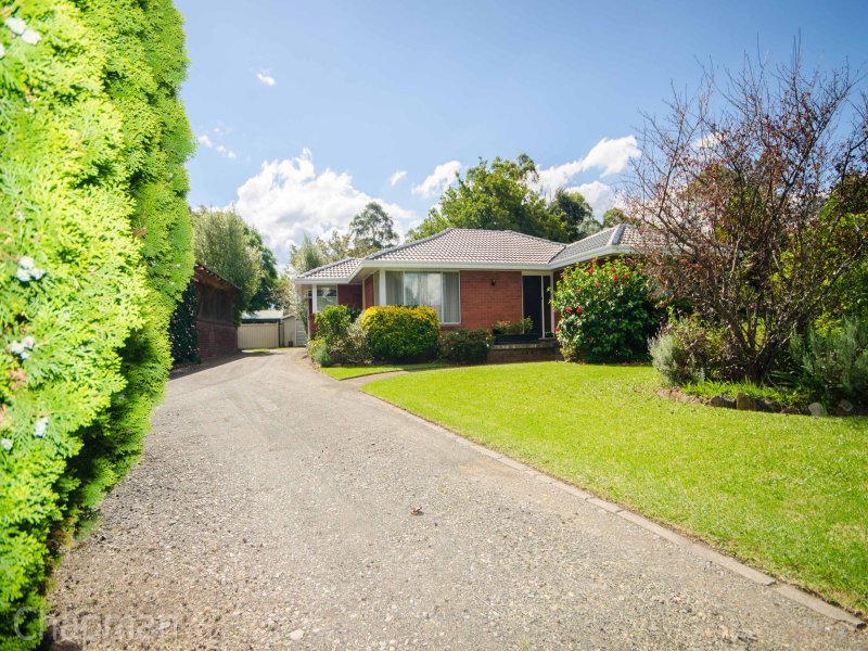 18 Bellereeve Avenue, Mount Riverview, NSW 2774