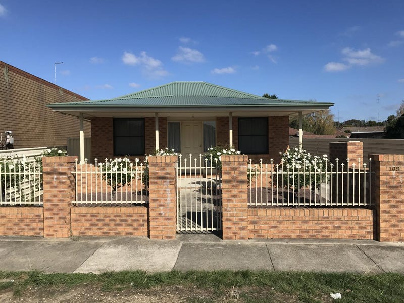 1/109 Rubicon Street, Sebastopol, VIC 3356