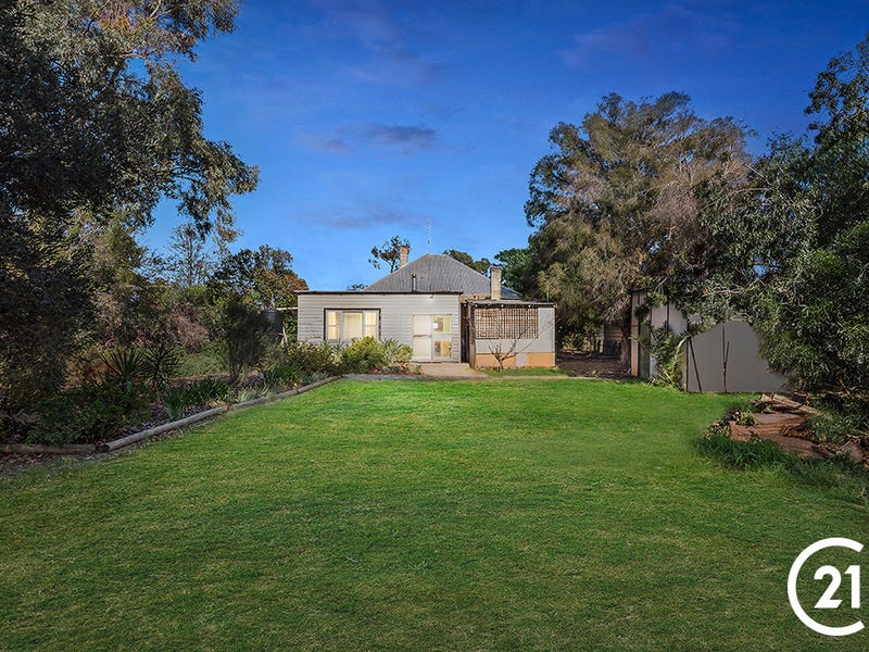 26 Burnes Street, Mathoura, NSW 2710 Property Details