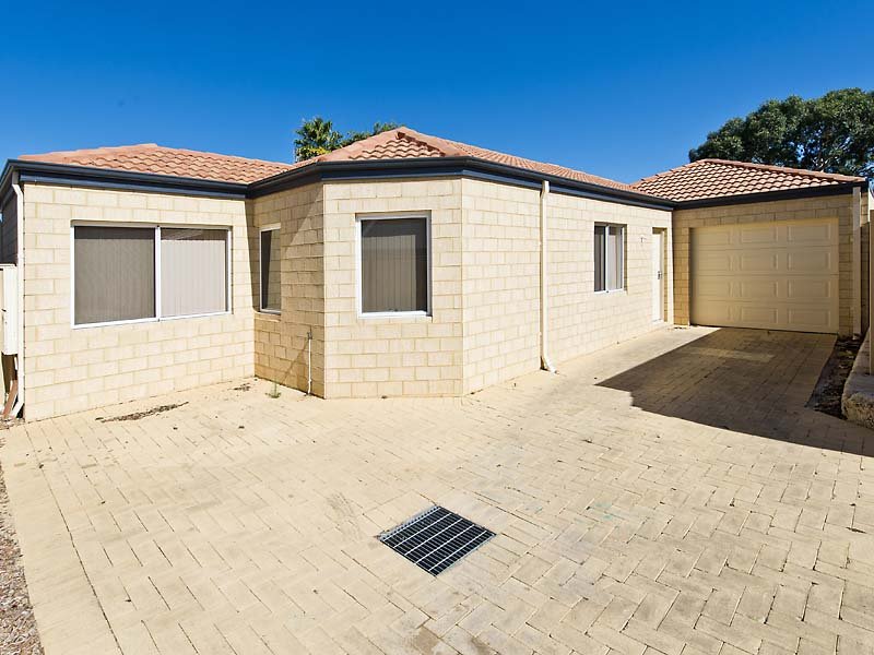 3/110B Streich Avenue, Kelmscott, WA 6111 Property Details
