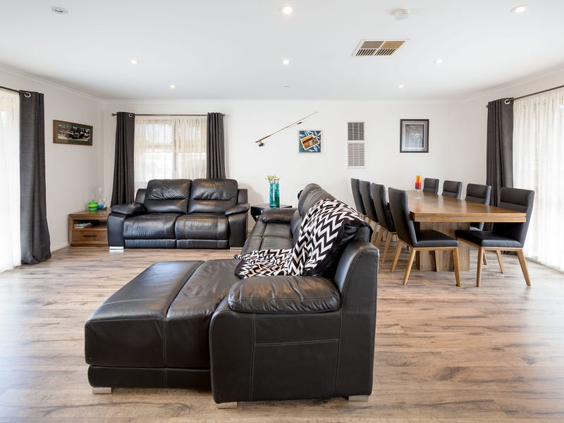 546 b Street, Lavington, NSW 2641 Property Details