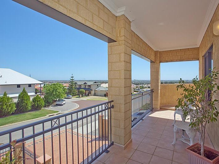 79 Kirkstall Drive, Hocking, WA 6065