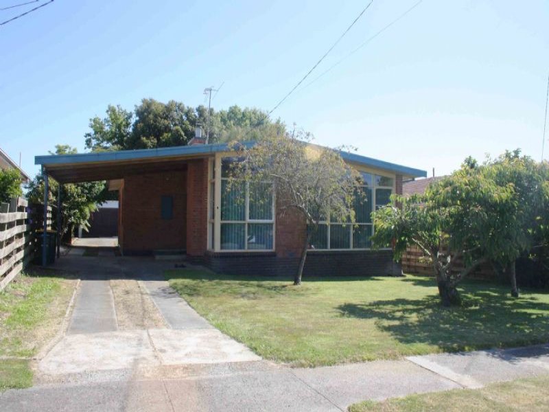 5 BRISBANE STREET, Poowong, Vic 3988 Property Details