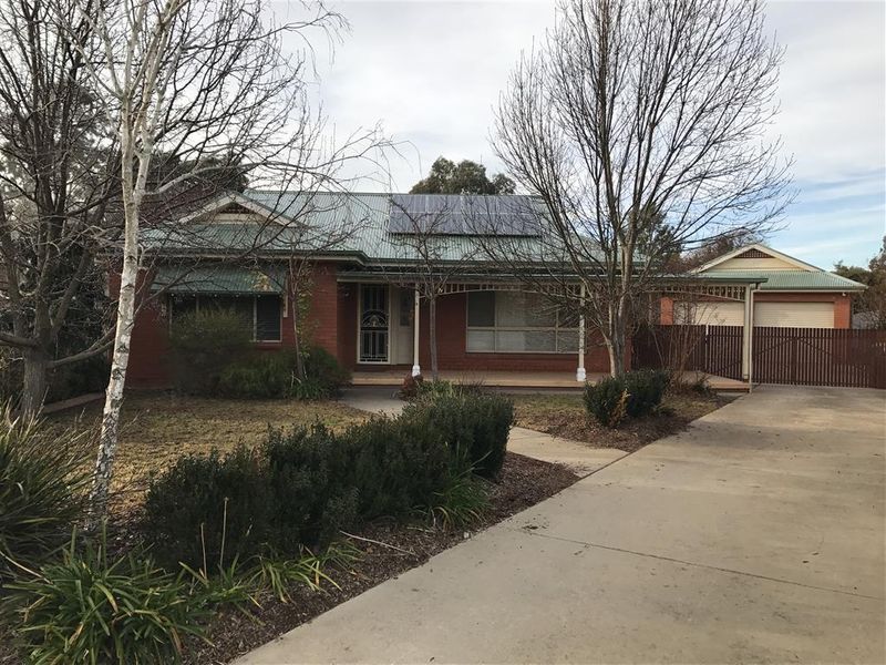 13 Matheson Place Estella Nsw 2650 Realestate Com Au