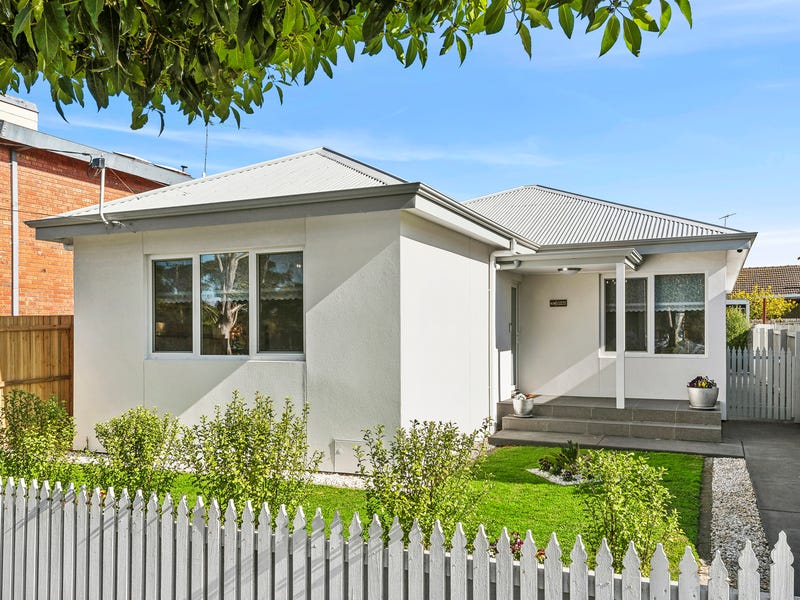 418 Latrobe Terrace, Newtown, Vic 3220 House for Sale