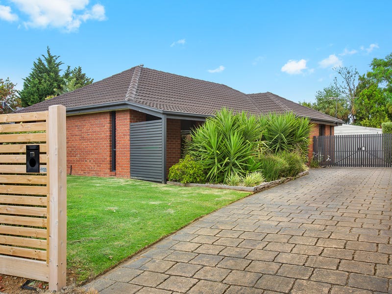 111 Eramosa Road E, Somerville, VIC 3912