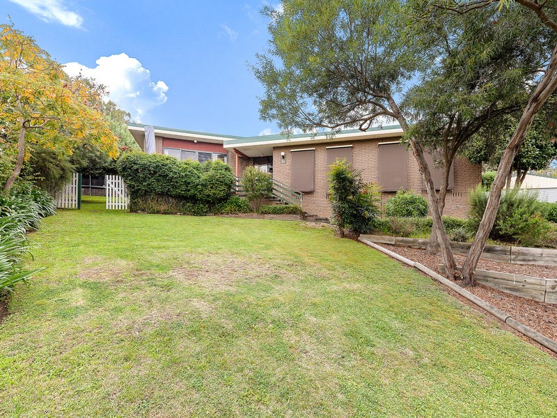 12 Caffyn Place, Garran, ACT 2605