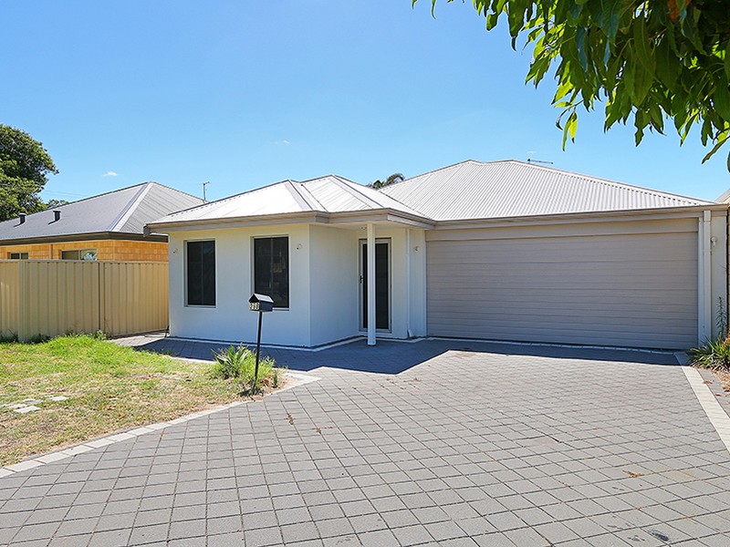 25B Clancy Way, Thornlie, WA 6108
