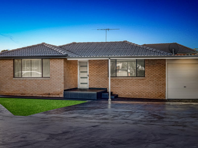 11 Miami Close, Greenfield Park, NSW 2176
