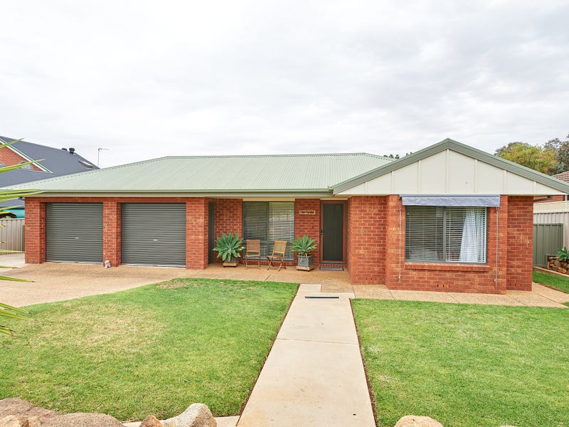 15 Bourkelands Drive, Bourkelands, NSW 2650 Property Details