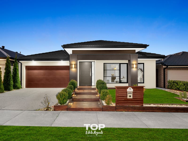 9 Kernot Parade, Clyde, Vic 3978 House for Sale