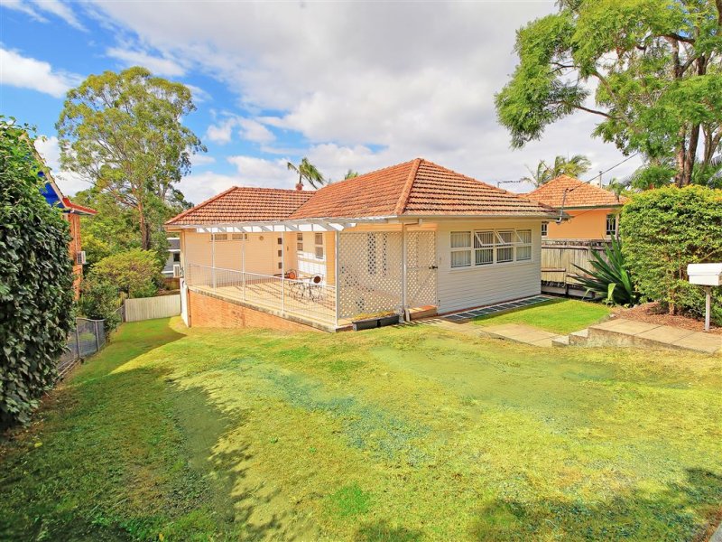 62 Buena Vista Avenue, Coorparoo, Qld 4151 Property Details