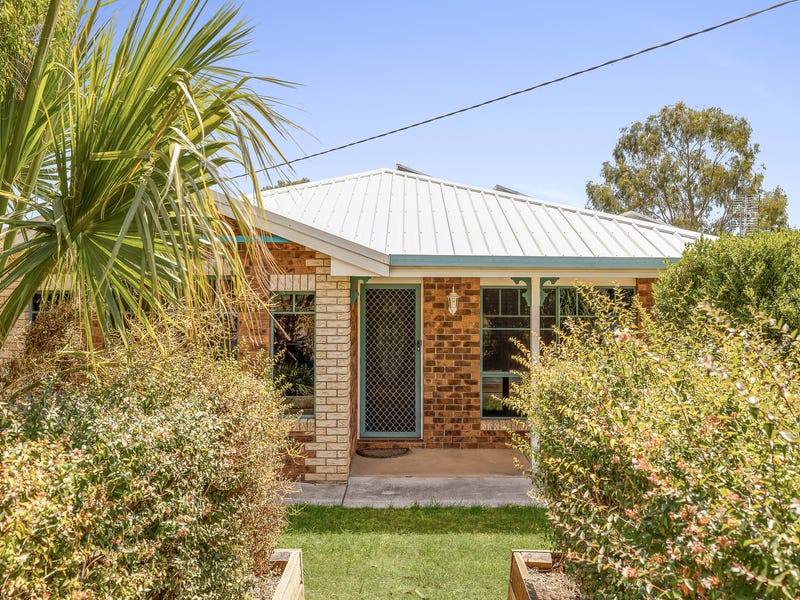 25 Lake Drive, Meringandan, Qld 4352 Property Details