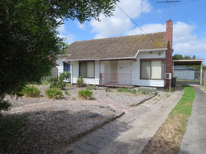 4 Mcneill Court, East Geelong, VIC 3219