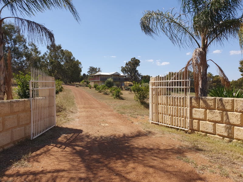 70 Almond Avenue, Bakers Hill, WA 6562