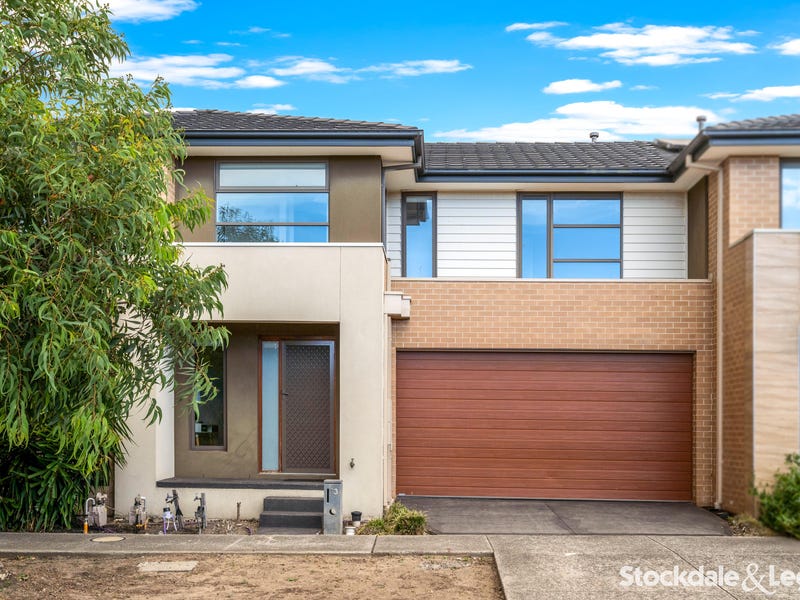 13 Peppertree Parade, Craigieburn, VIC 3064 - realestate.com.au