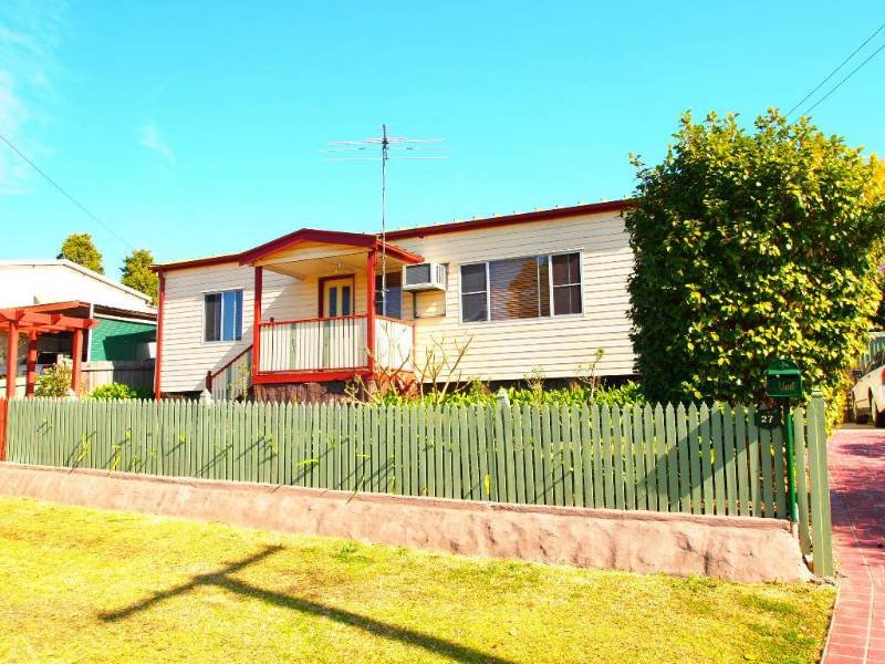 27 First Street, Warragamba, NSW 2752 Property Details