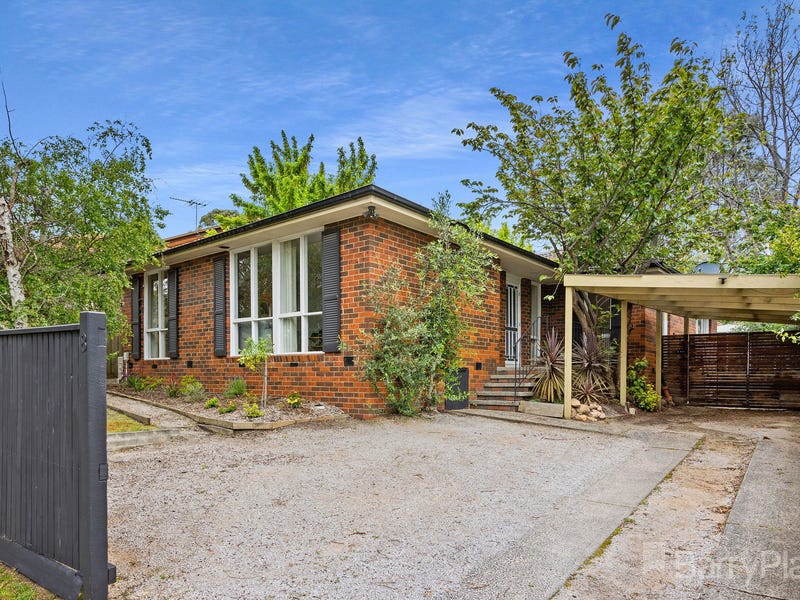 8 Willow Road, Frankston, Vic 3199 Property Details