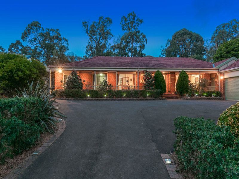 6 Chapman Court, Mooroolbark, Vic 3138 Property Details