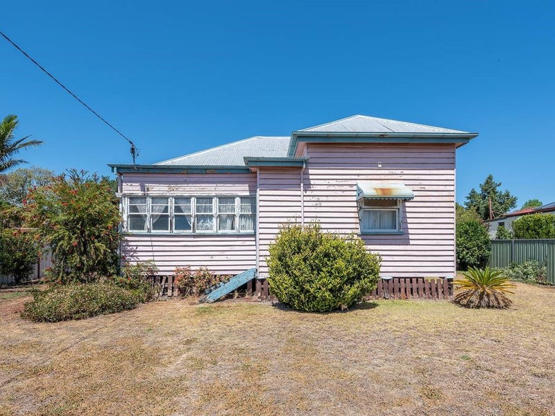 134 Hill Street, Newtown, Qld 4350 Property Details