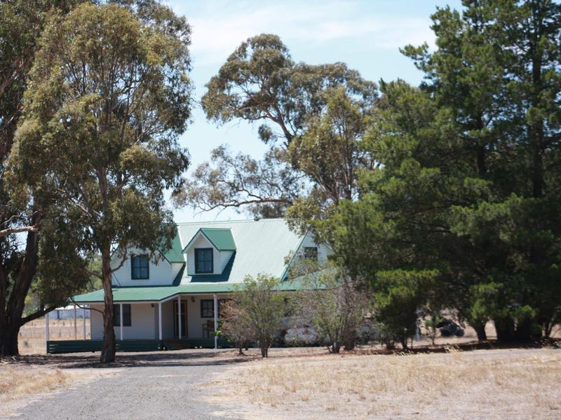 3670 Ballarat Maryborough Road, Clunes, Vic 3370 Property Details