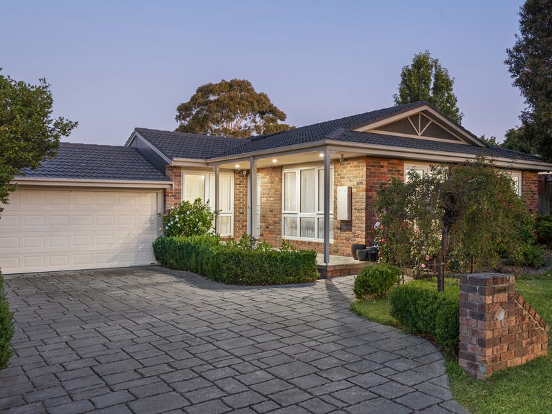 15 Cinerea Glade, Langwarrin, Vic 3910 Property Details