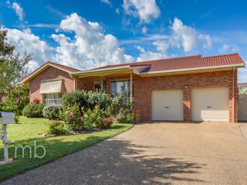 2 Place, Orange, NSW 2800 Property Details