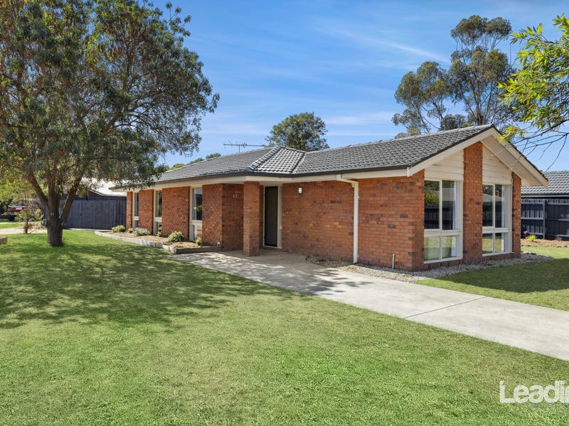 43 Tulsa Drive, Sunbury, Vic 3429 Property Details