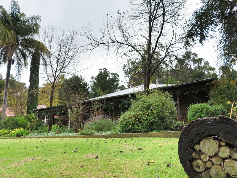 229 Holyoake Road, Dwellingup, WA 6213 Property Details