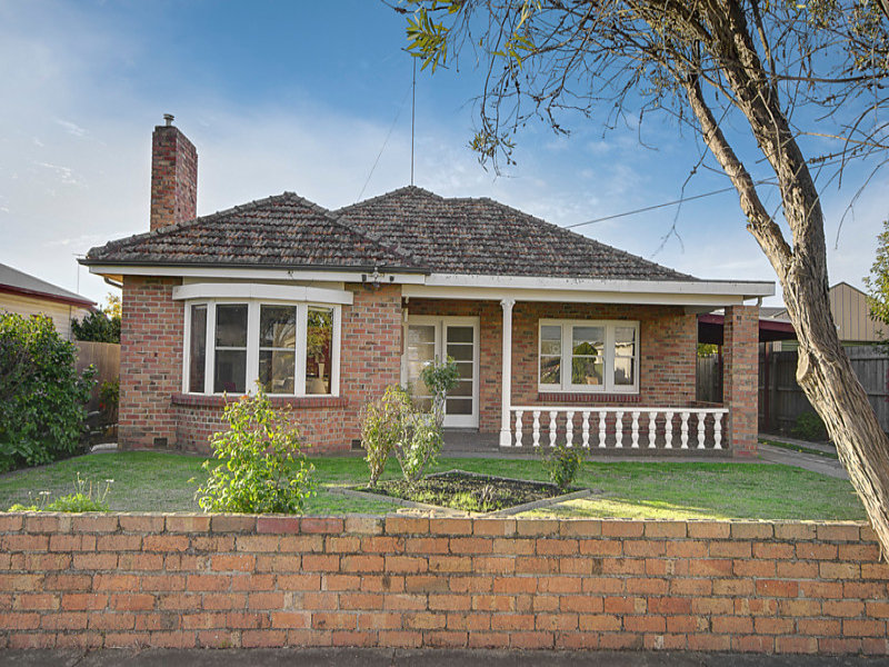 27 Townsend Road, Whittington, VIC 3219