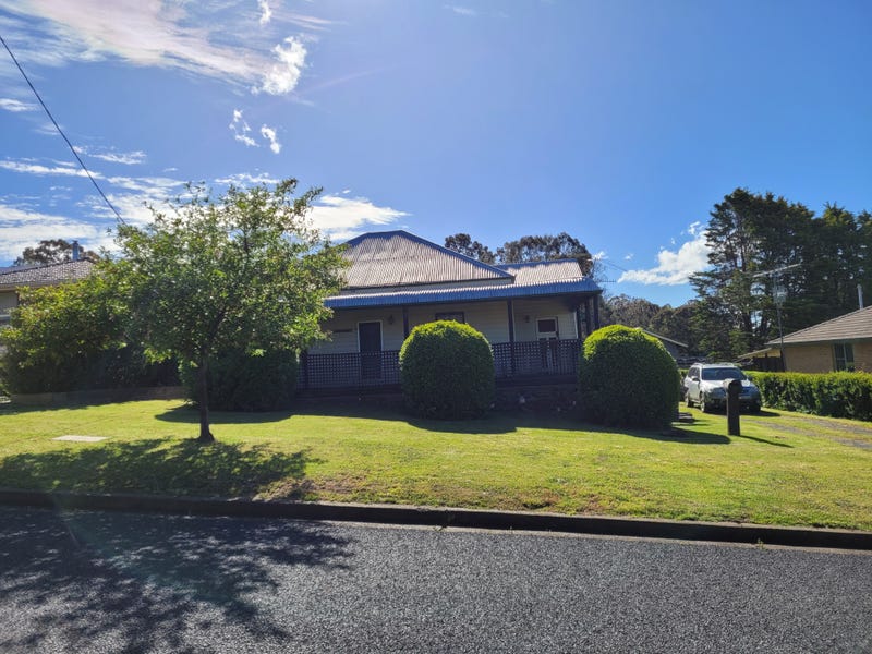 14s Towers Street, Walcha, NSW 2354 House for Sale