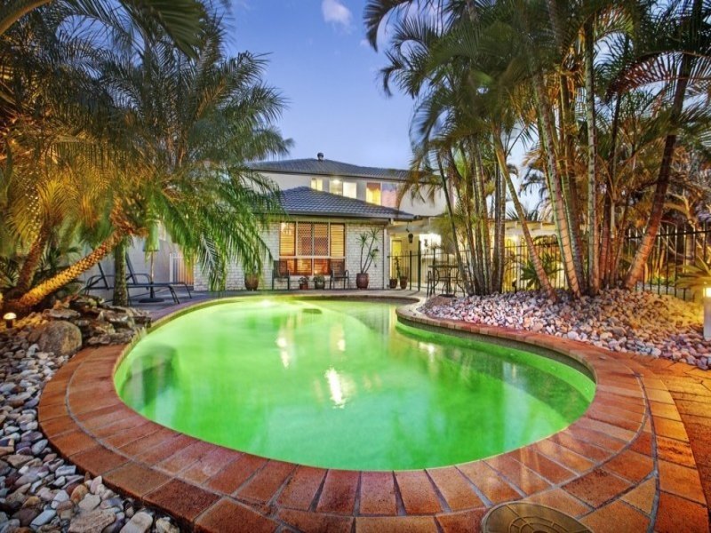 9 Wentworth Place, Carindale, QLD 4152